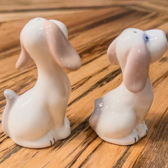 Vintage Blue Dog Ceramic Salt and Pepper Shaker Set, Made in Japan - Picture 5 of 9